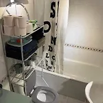 Agreable Bungalow Avec Piscine Апартаменты Торевьиа
